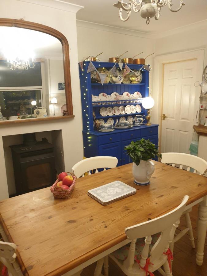 Judy'S B&B Private Home Cardiff Bagian luar foto