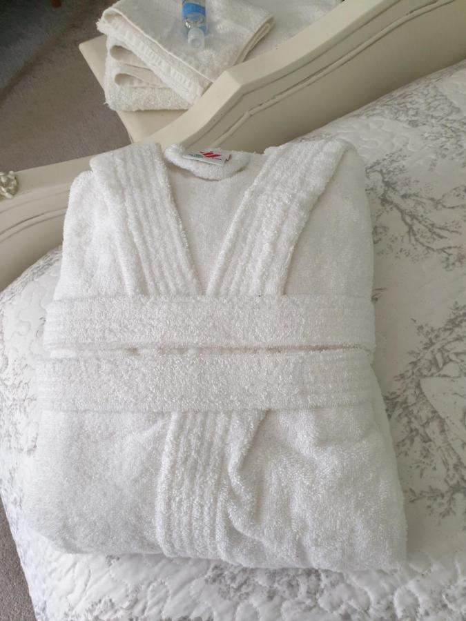 Judy'S B&B Private Home Cardiff Bagian luar foto