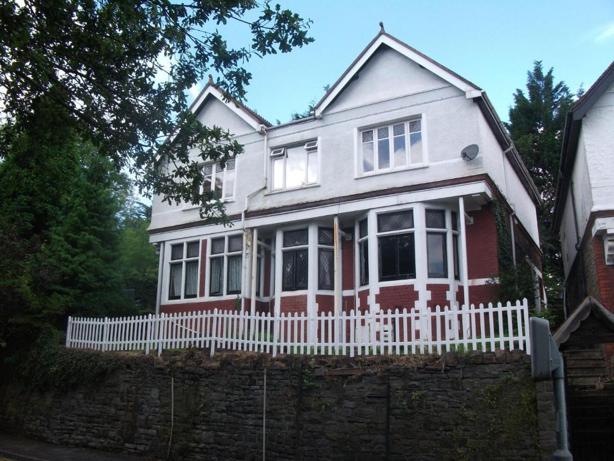 Judy'S B&B Private Home Cardiff Bagian luar foto